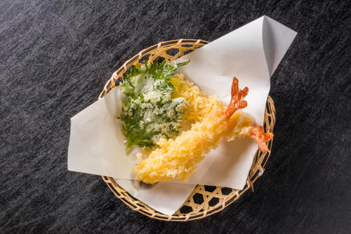 天ぷらをキレイに盛り付けるコツ！立体感と彩りが重要
