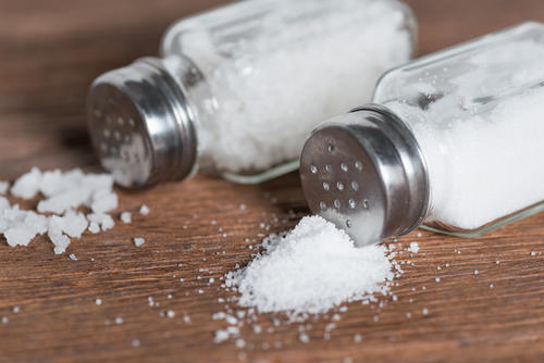 塩にカロリーはあるのか！？減塩とカロリーオフの関係