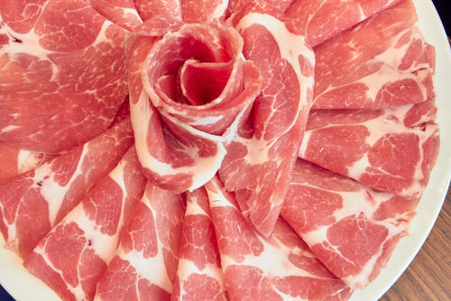 日本の食肉の歴史を知ろう！お肉の隠語が花の名前になった驚きの理由も解説