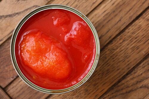 トマト缶の栄養価は高い！生トマトとの違いや美味しいレシピを紹介！