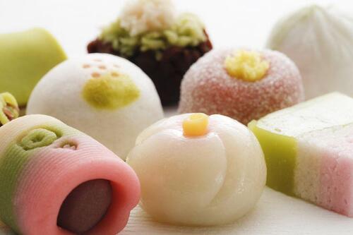 梅雨に楽しみたい和菓子を紹介！全国の名品で梅雨を楽しく味わおう！