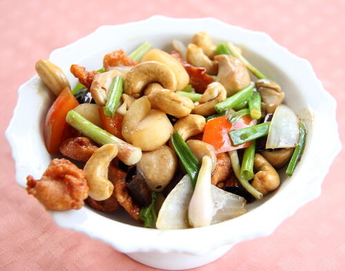 鶏肉のカシューナッツ炒めの作り方を紹介！好みの食材で作ってOK