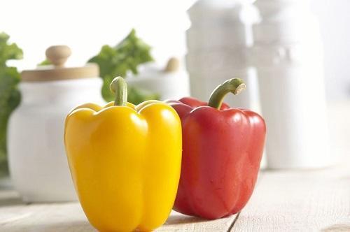 パプリカの栄養価や特徴を紹介！赤色と黄色で栄養価はどれくらい違う？