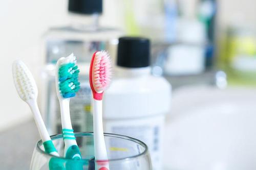 歯ブラシの種類とは？選び方を特徴ごとに解説！