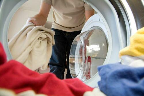 ドラム式洗濯乾燥機のメンテナンスは大事！怠るとカビやダニの温床？