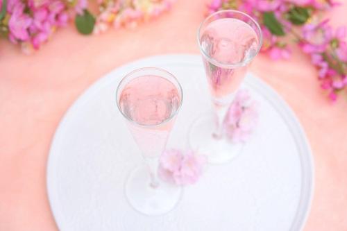 桜リキュールで春を咲き取り！桜薫るお酒の魅力やレシピについて解説
