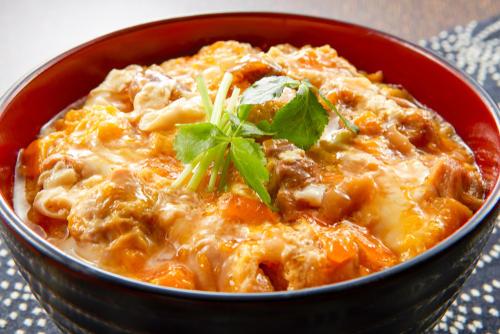 親子丼を白だしで作ろう 市販の白だしの使い方や白だしの作り方も 食 料理 オリーブオイルをひとまわし