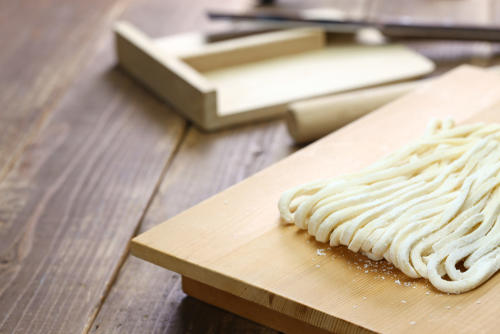 すき焼きのしめは うどん で しめのタイミングやアレンジ方法とは 食 料理 オリーブオイルをひとまわし