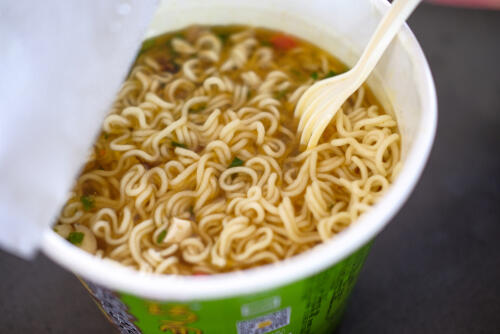 知っておきたい カップラーメンの塩分量を調べてみた 食 料理 オリーブオイルをひとまわし 知っておきたい カップラーメンの塩分量を調べてみた 食 料理 オリーブオイルをひとまわし
