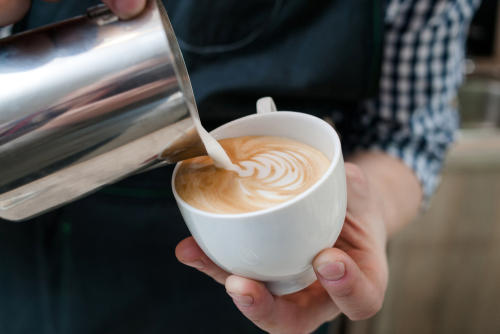 コツ解説 カプチーノの作り方はミルクとコーヒーの割合が大事 食 料理 オリーブオイルをひとまわし