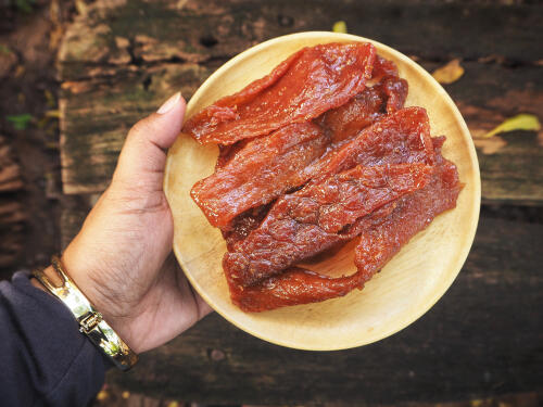 干し肉は生でも食べられる 腐らない理由と家庭で作る場合の注意点とは 食 料理 オリーブオイルをひとまわし