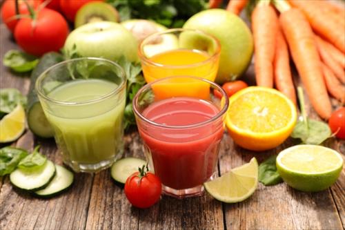 果物と野菜ジュース