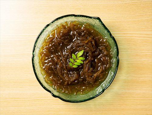 生もずくの食べ方や下処理方法は 沖縄の磯の香りを味わおう 食 料理 オリーブオイルをひとまわし