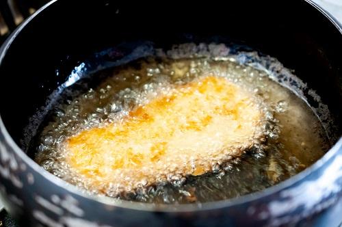 片栗粉の代わりになるものはたくさん 種類や使い方を紹介 食 料理 オリーブオイルをひとまわし