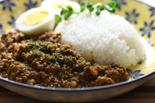 キーマカレーとトマト缶