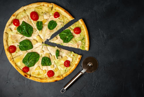 ジェノベーゼピザのカロリーはどのくらい カロリーオフする方法 食 料理 オリーブオイルをひとまわし