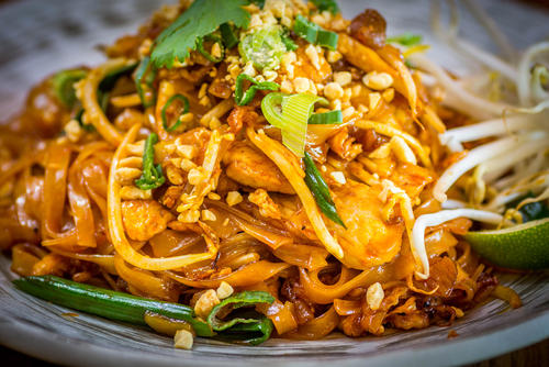 カロリー パッタイ タイ料理を食べ過ぎて血糖値異常になった体験談