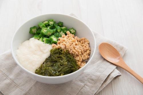 冷やしうどん メインの献立の作り方 栄養バランスを考えよう 食 料理 オリーブオイルをひとまわし