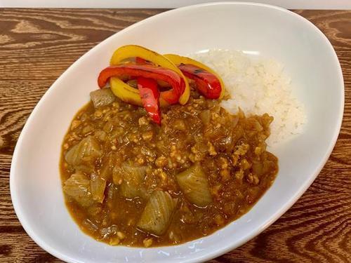 お寺さんランチ風？「こんにゃくとソイミンチの精進カレー」