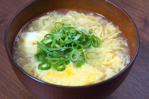 白だしで作るアレンジにゅうめんを紹介 身体の芯から温まる 食 料理 オリーブオイルをひとまわし