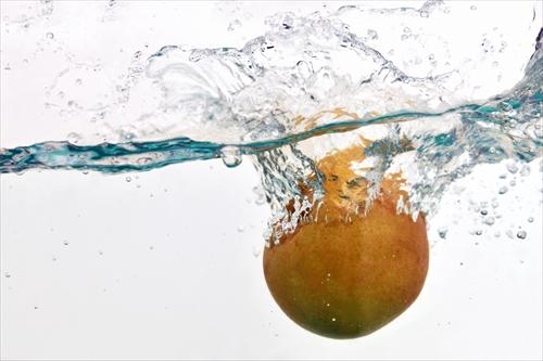 水中の梨