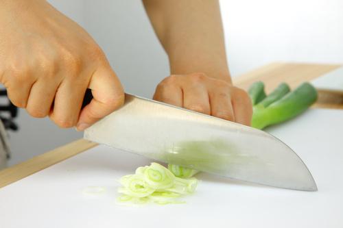鍋用の長ネギの切り方：薬味用