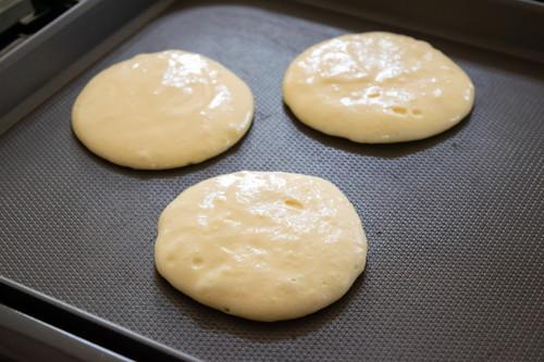 ホットケーキミックスに水だけでおやつ充実 簡単レシピにトライ 食 料理 オリーブオイルをひとまわし