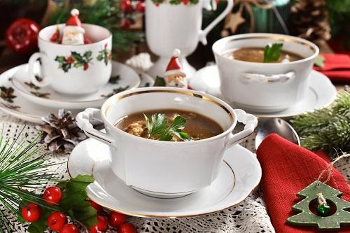 クリスマスはスープでほっこり テーブルを彩るスープレシピをご紹介 食 料理 オリーブオイルをひとまわし