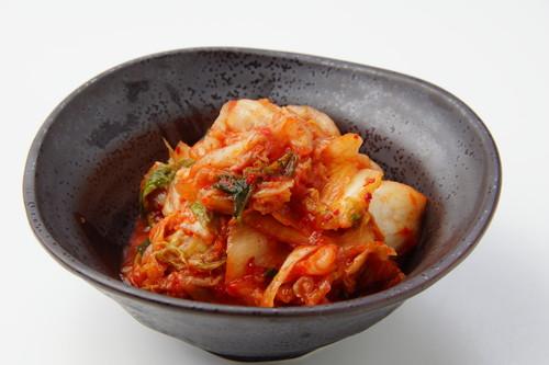 シーフードヌードルのちょい足しアレンジ 定番から変わり種まで 食 料理 オリーブオイルをひとまわし