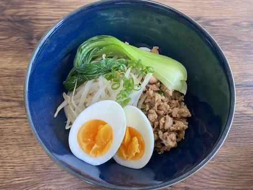 ごまだれで簡単がっつり！「冷やしごま坦々うどん」