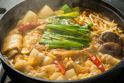 中国人が食材を温・涼(冷)で選ぶ理由とは？東洋食医学の概念を解説