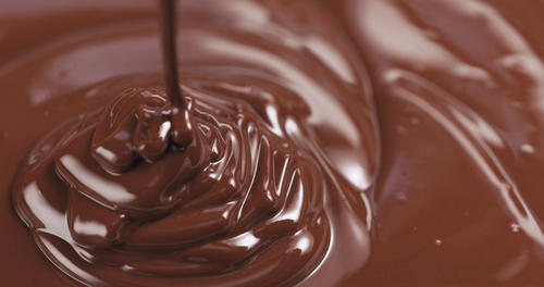 バレンタインに向けてチョコレートの正しい湯煎方法をマスターしよう
