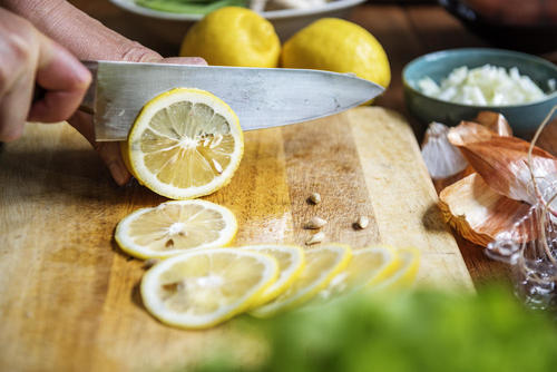 【レモン】の美味しい調理法まとめ。煮ても焼いても絶品！