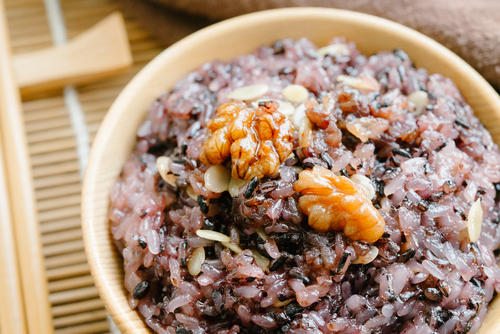 雑穀米は低カロリー 雑穀米がダイエット中に人気なワケ 食 料理 オリーブオイルをひとまわし