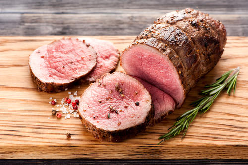 ローストビーフは肉食の国イギリスが誇る家庭料理！人はなぜ肉好き？
