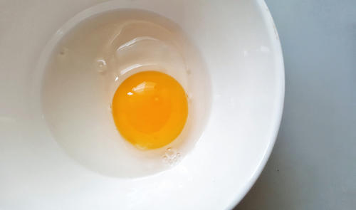卵と玉子の違いとは？なぜ2つの漢字が存在するの？