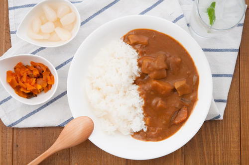 市販のルーや粉でカレーを美味しく作りたい！注意点やコツとは