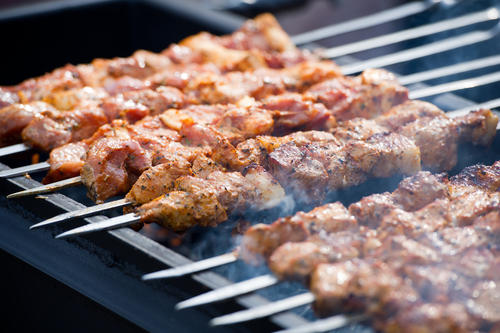 ラム肉の串焼きを簡単に作る方法！ラム肉が人気の理由も解説