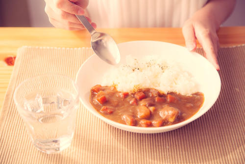 カレーの隠し味に醤油を数滴！注意点やおすすめの具材は？