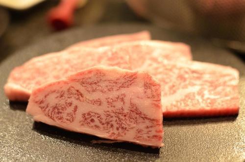 霜降り肉とは？霜降りが美味しい理由と主な霜降り肉を詳しく紹介！