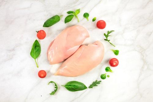 【鶏肉】の美味しい調理法を解説！蒸す、揚げる、焼く、それぞれのコツ