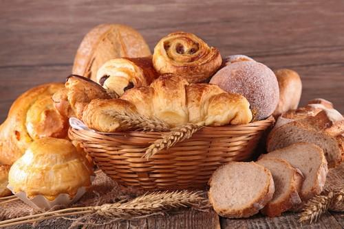 食べすぎは危険？【パン】のカロリーと糖質を徹底解説