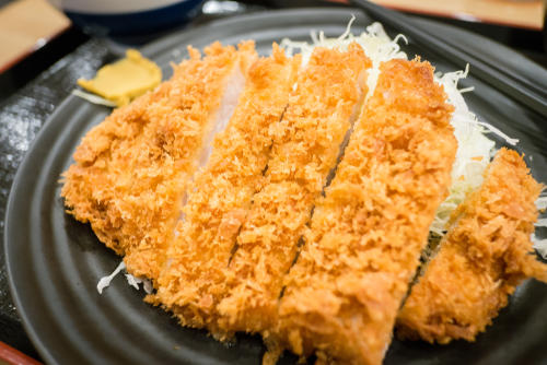 美味しいとんかつの冷凍保存は揚げる前？それとも揚げたあと？