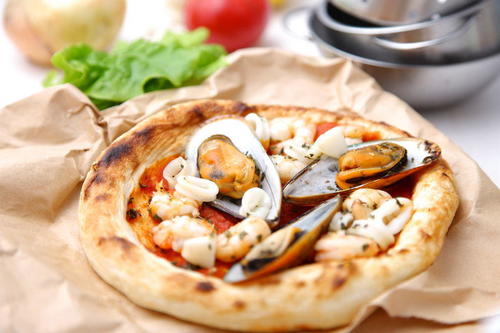 ダイエット中もペスカトーレピザを食べたい！カロリーオフする方法とは？