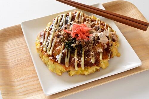 お好み焼きの切り方は地域によって違う その背景を探ってみた 食 料理 オリーブオイルをひとまわし