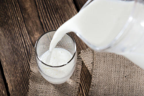 【管理栄養士監修】牛乳の栄養素とカロリー｜栄養図鑑