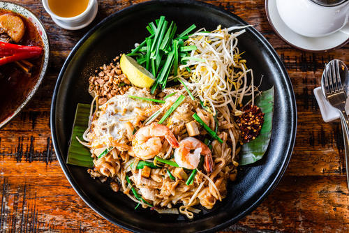 タイの焼きそば【パッタイ】の作り方！独特の食感と風味を味わおう