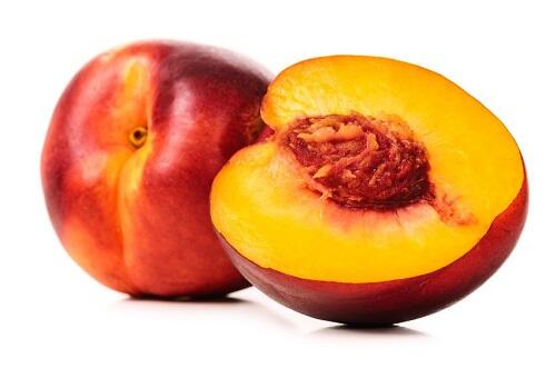 黄桃の一種「ネクタリン」とは？品種や栄養価、おいしい食べ方を紹介！