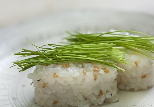 芽ねぎとは？寿司ネタでも定番のシャキシャキ野菜の特徴などを紹介！