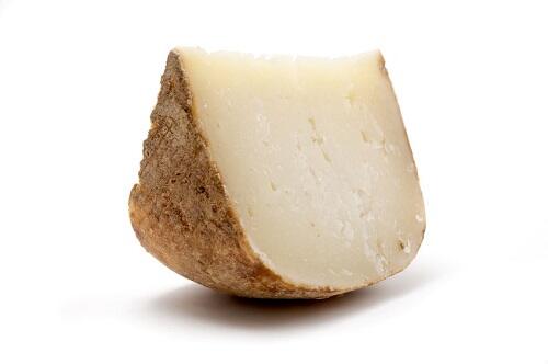 【フィオーレ・サルド】ってどんなチーズ？特徴や美味しい食べ方を解説